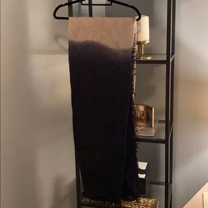 Aritzia Wilfred large ombre blanket scarf